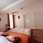 Maison d'hôtes & App Minka 3*