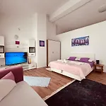 & App Minka 3* Jadranovo