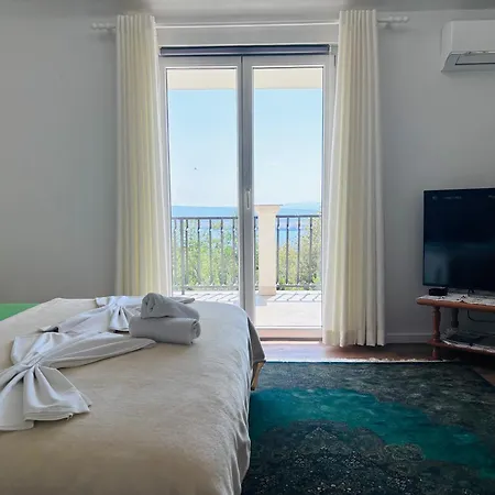 Rooms & App Minka 4* Jadranovo