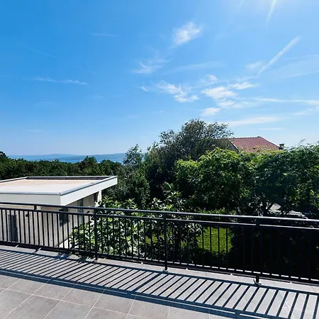 Rooms & App Minka 4* Jadranovo