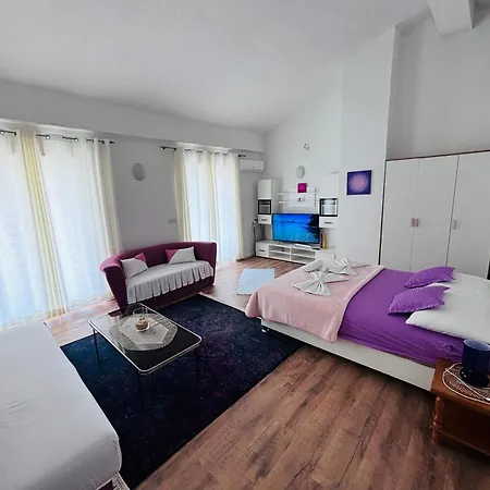 Pensjonat & App Minka 3*