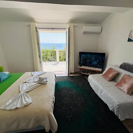 Rooms & App Minka Jadranovo
