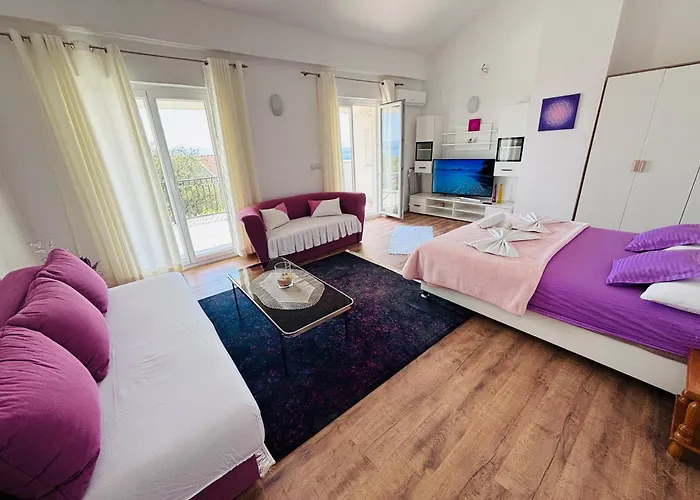 & App Minka Pensión Jadranovo