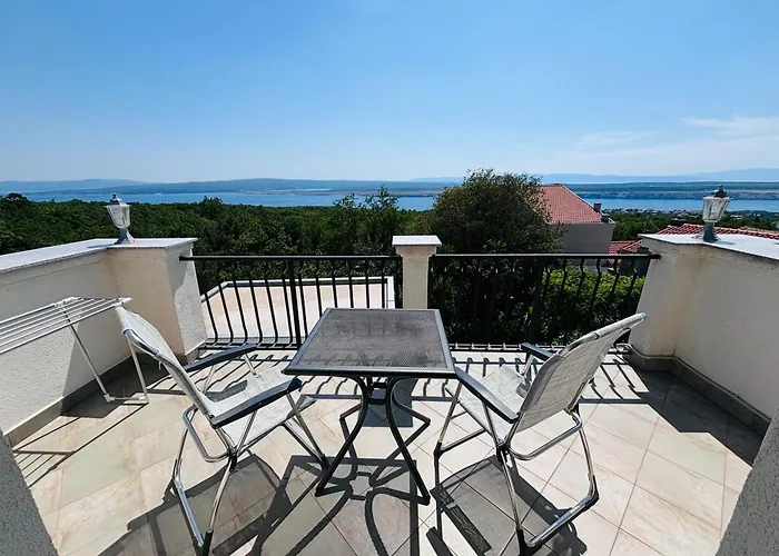 & App Minka Pensión Jadranovo